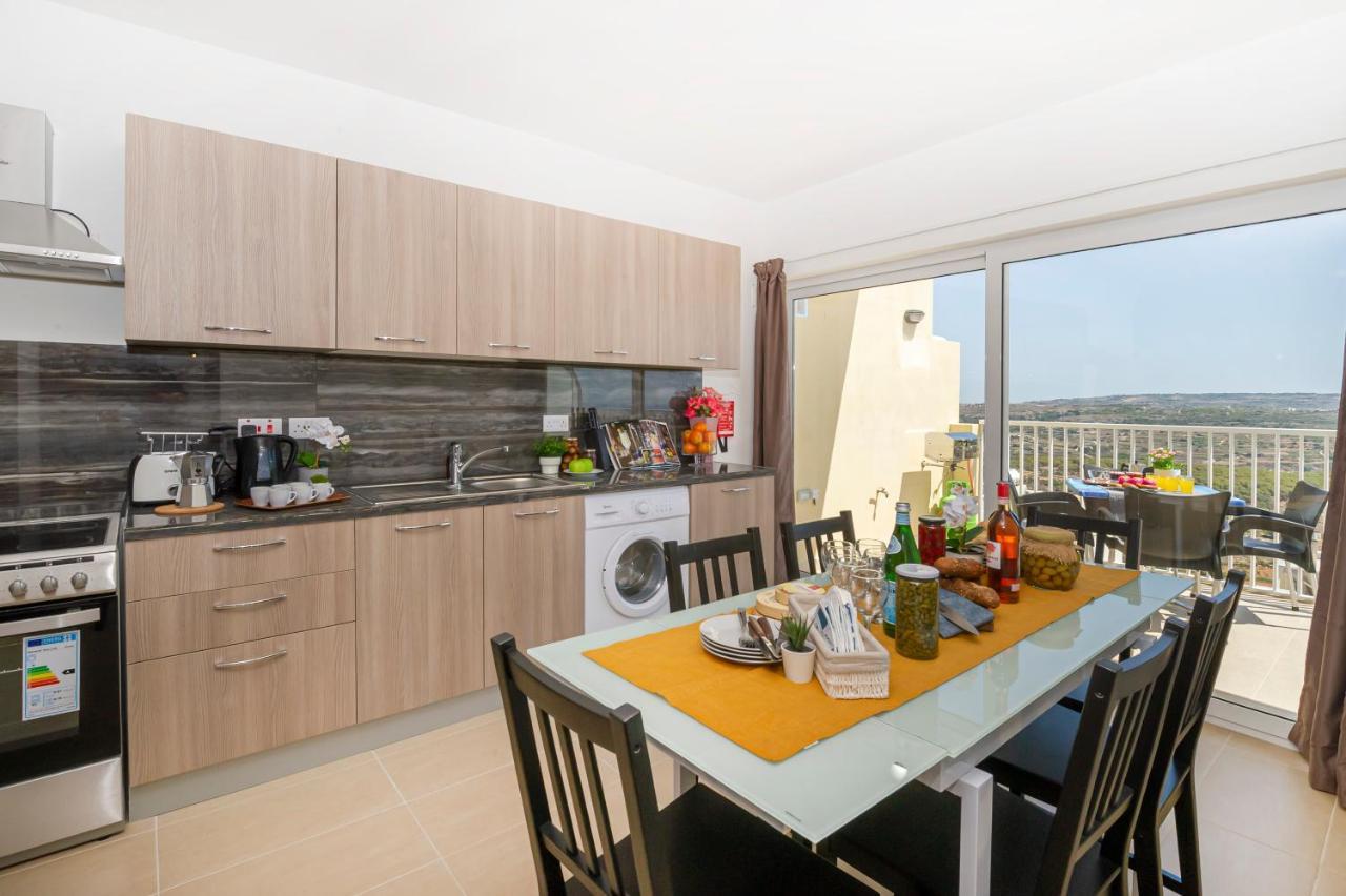 Summer Breeze Apartment With Terrace With Panoramic Views - By Getawaysmalta المليحة المظهر الخارجي الصورة