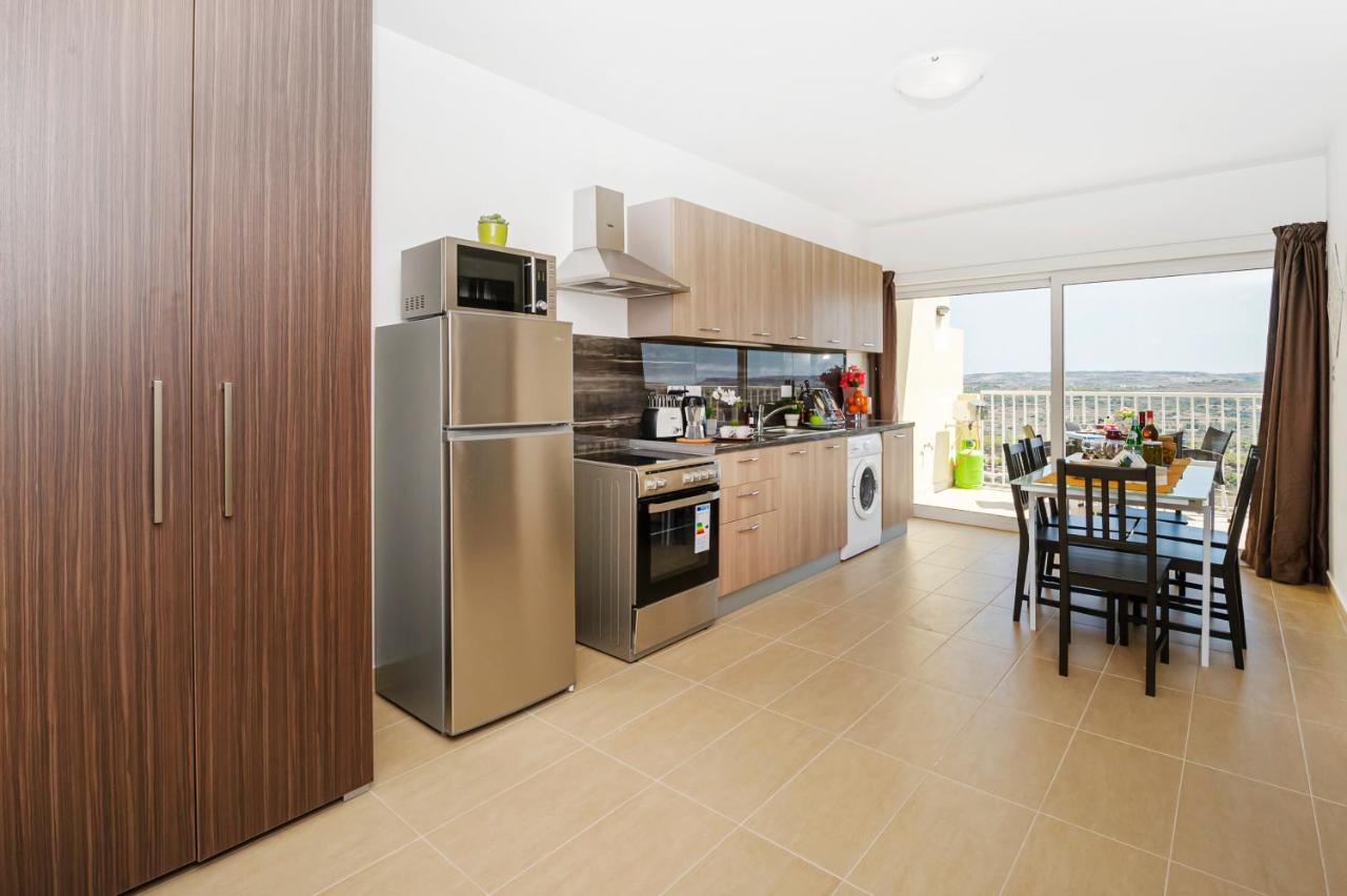 Summer Breeze Apartment With Terrace With Panoramic Views - By Getawaysmalta المليحة المظهر الخارجي الصورة
